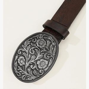 Beautiful detailed flower scroll belt buckle